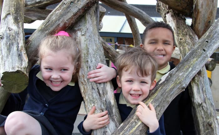 Hanwell Fields Community School photo