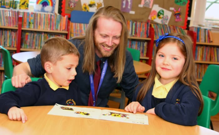 Hanwell Fields Community School photo